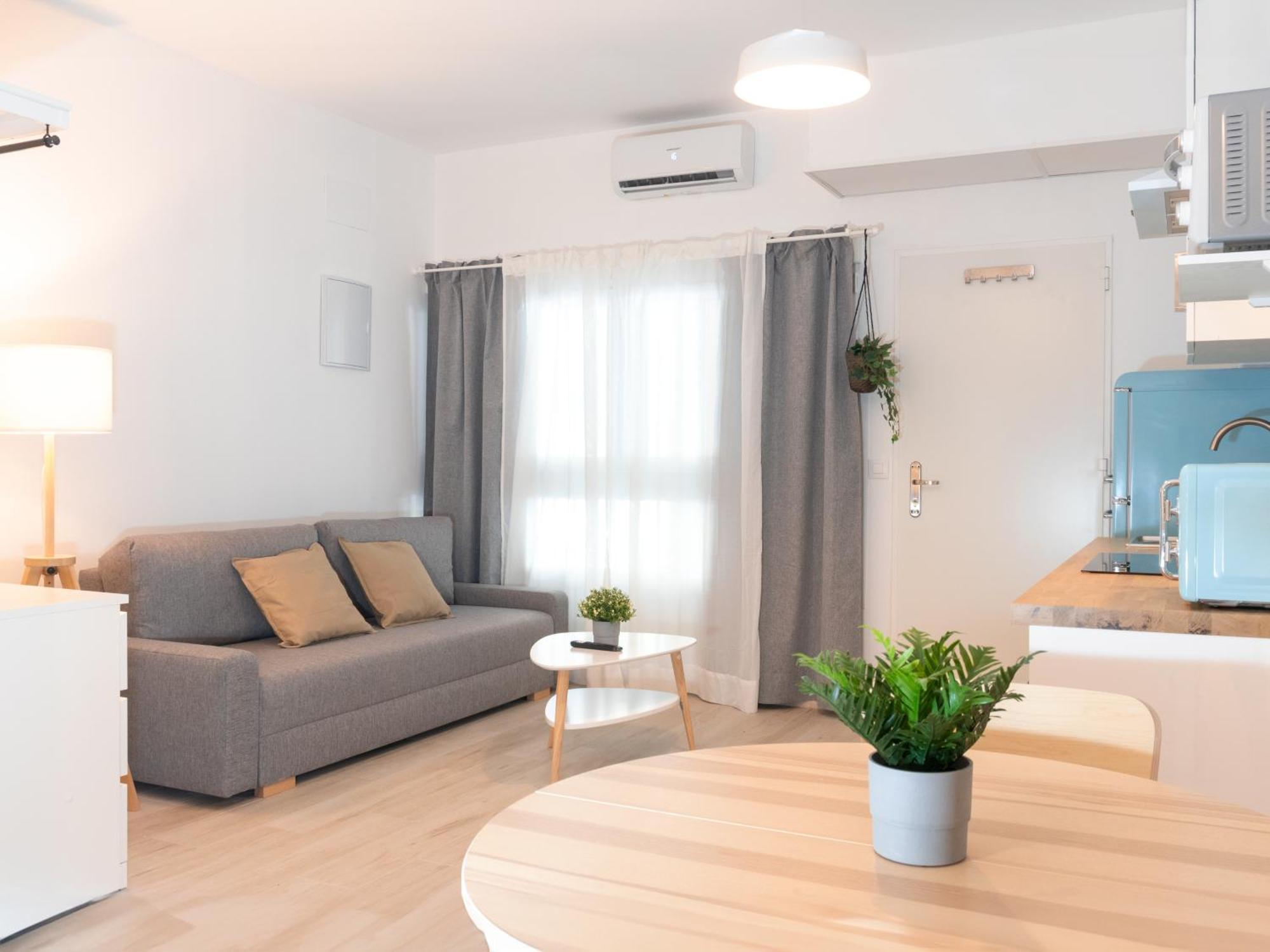 Apartamento Estudio Con Jacuzzi Privado En El Barrio De Triana Sevilla