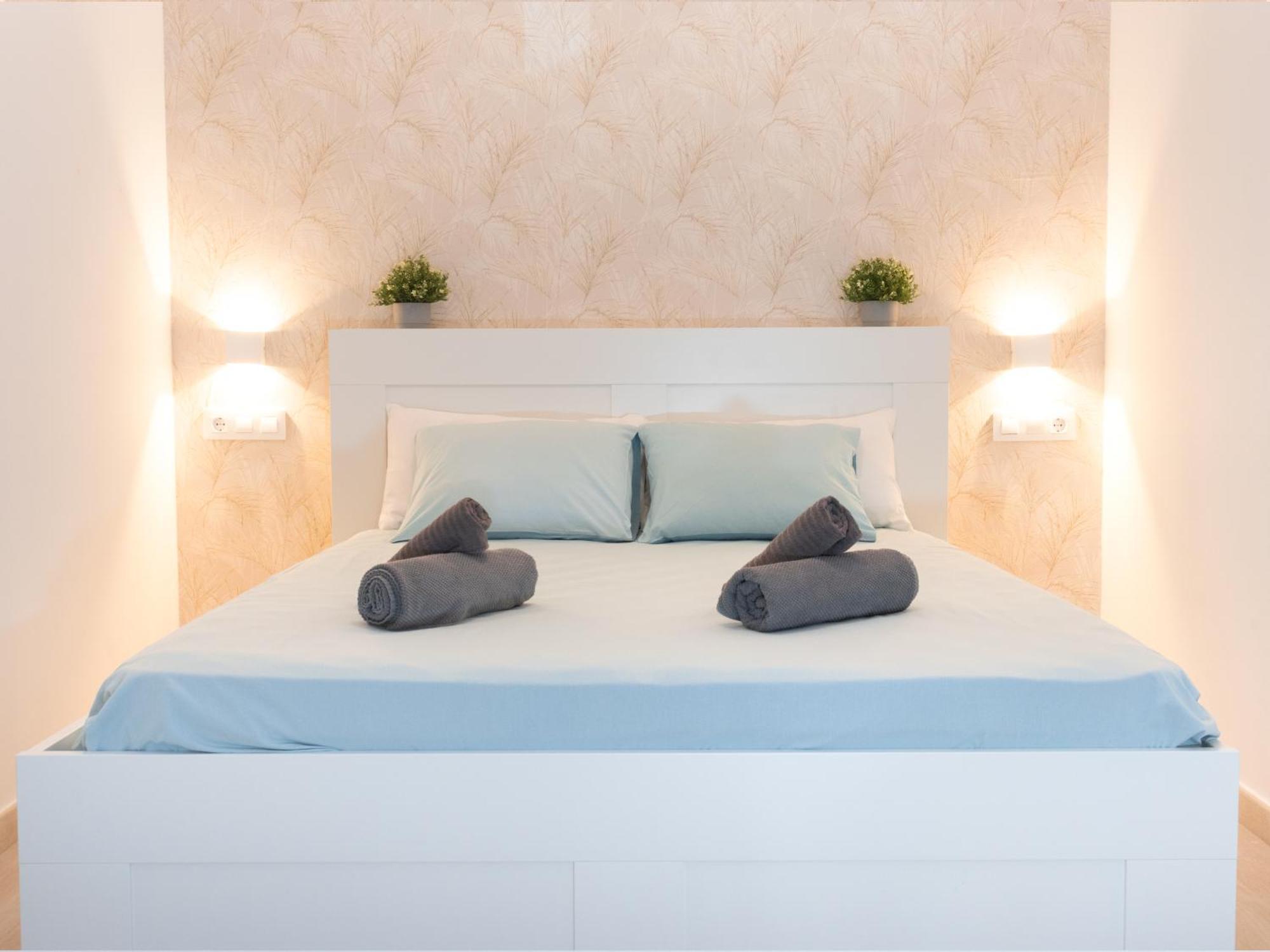 Apartamento Estudio Con Jacuzzi Privado En El Barrio De Triana